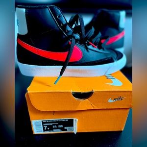 Nike Blazers-never worn
